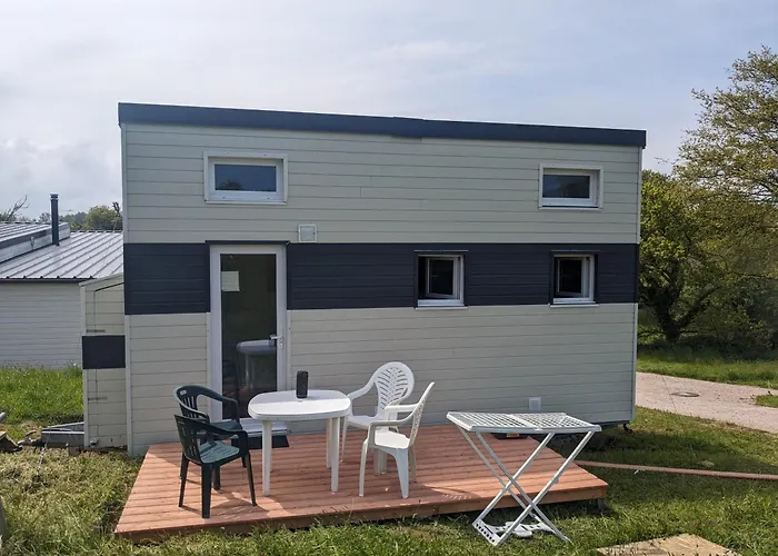 Tiny House Proche De La Plage Sans Draps Ni Serviettes