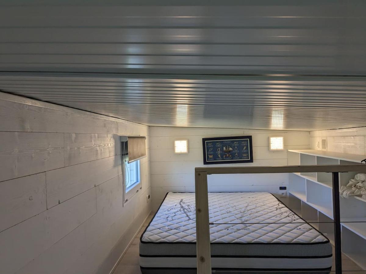 Tiny House Proche De La Sans Draps Ni Serviettes Plevenon